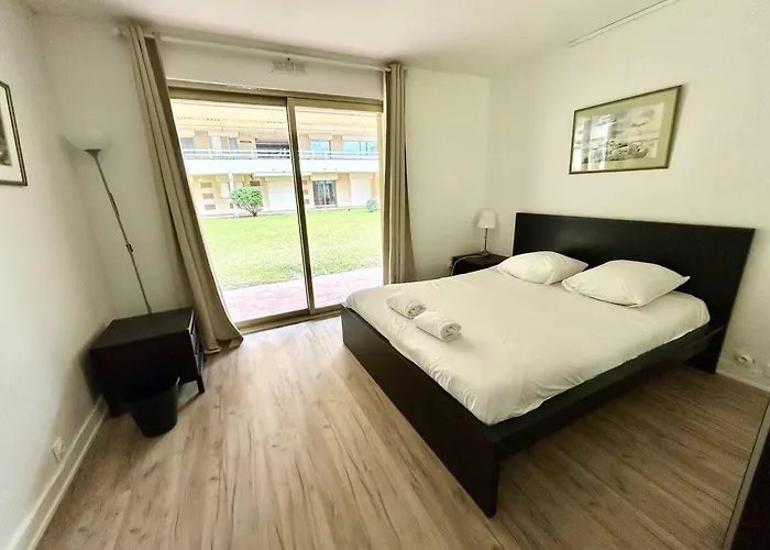 The Golden Triangle *