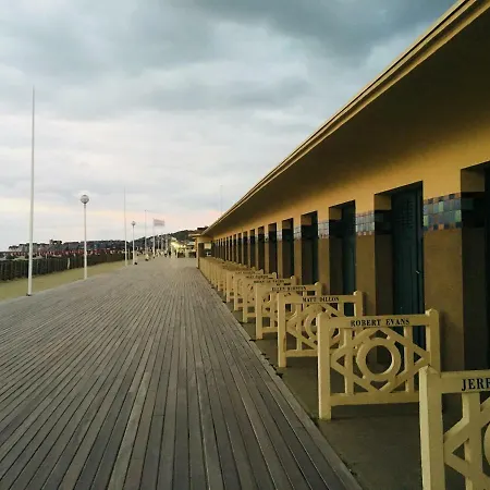 The Golden Triangle Apartment Deauville